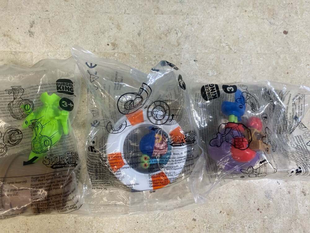 Burger King SpongeBob The Movie Search for SquarePants Toys Lot of 3 Sealed